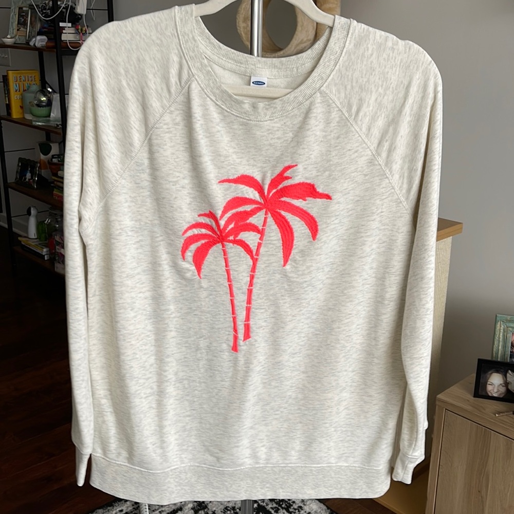 Old navy tan crew neck medium